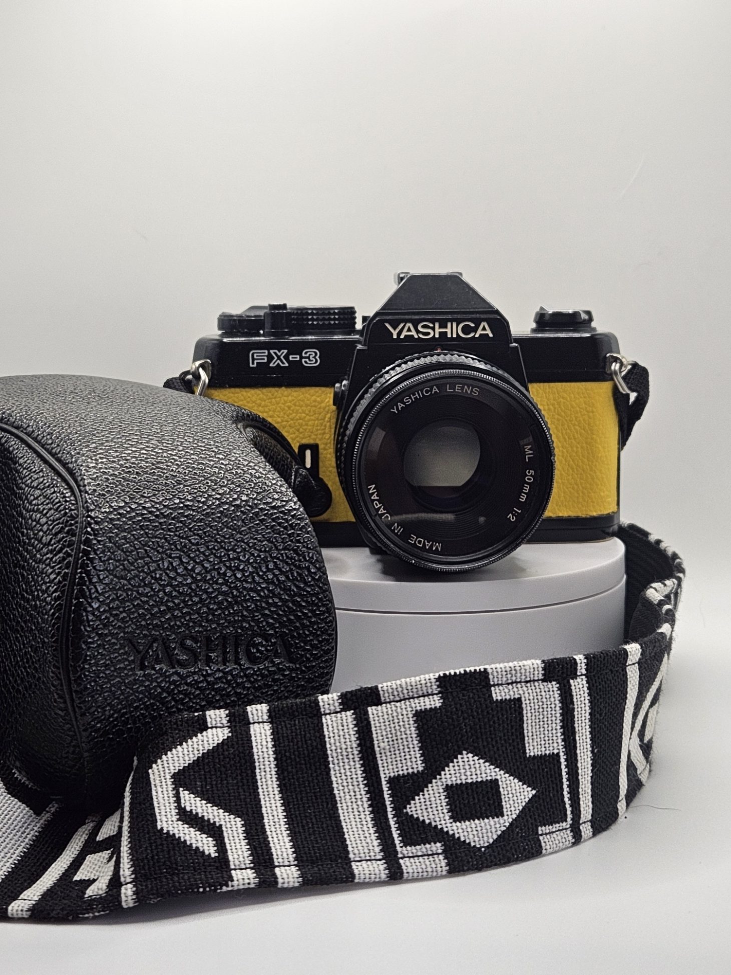Cámara Yashica FX-3