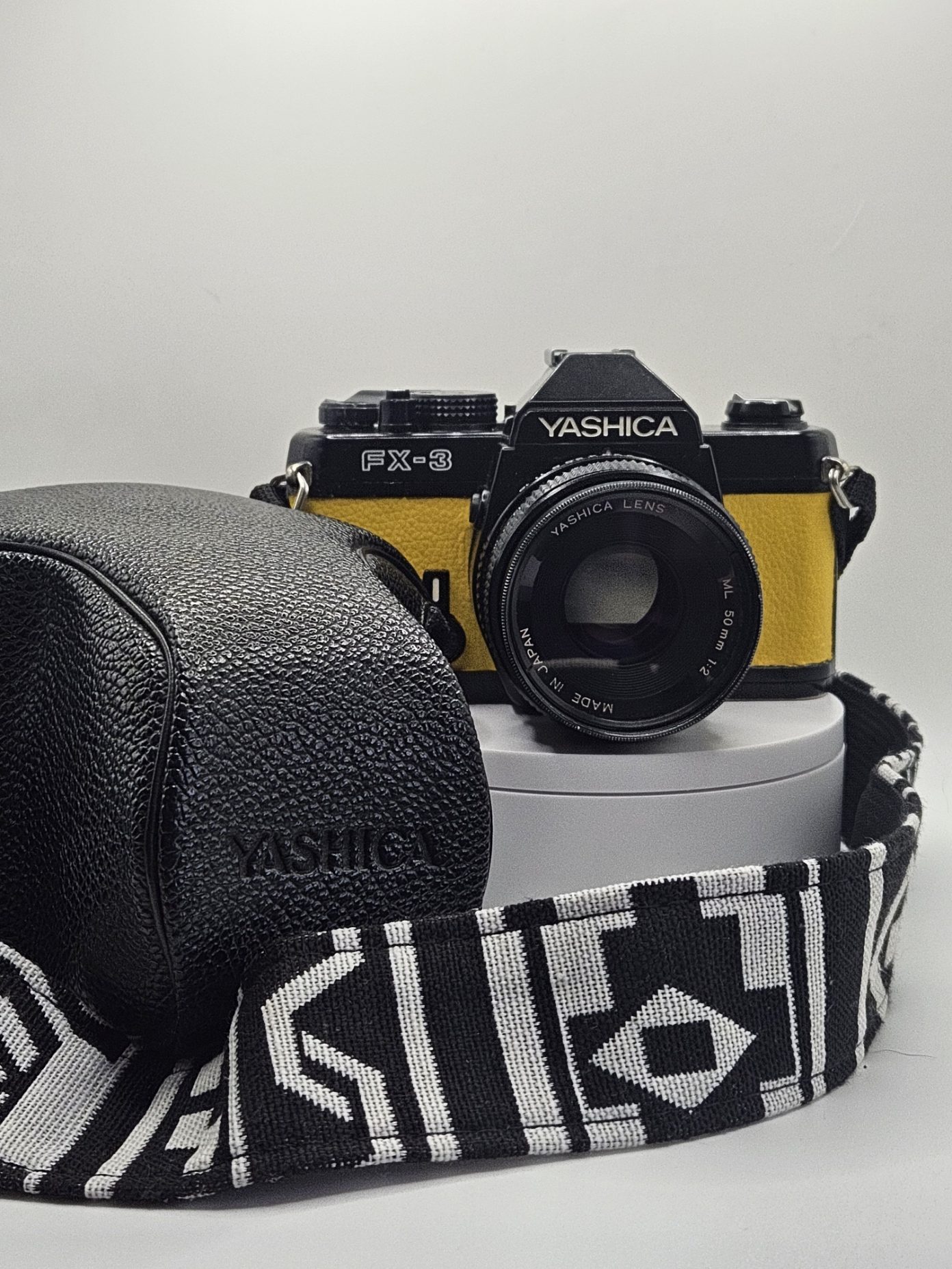 Cámara Yashica FX-3 - Imagen 4