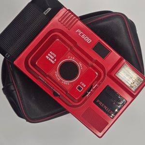 Cámara análoga 35mm marca premier color Rojo