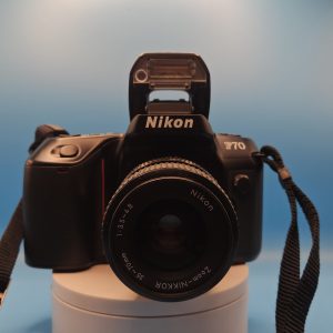 Nikon F70