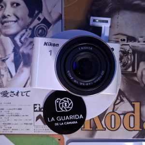 Nikon 1 J1