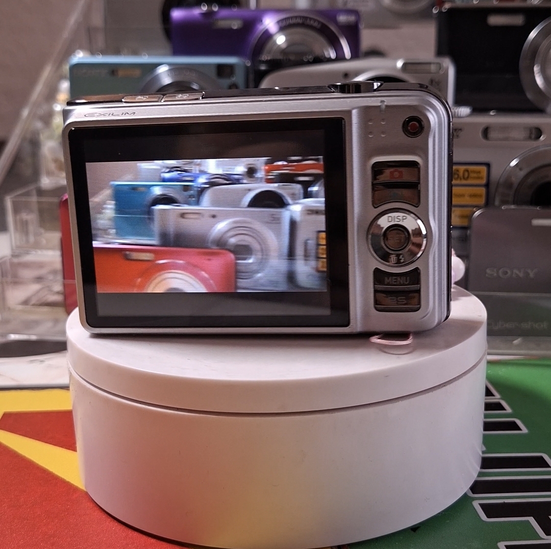 Casio Exilim EX-H10 - Imagen 2